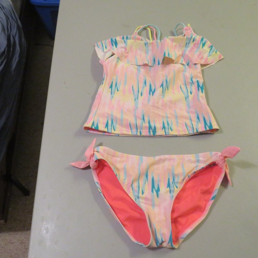 Multi Color 2 Pcs Breaking Waves Tankini Swimsuit Size 14